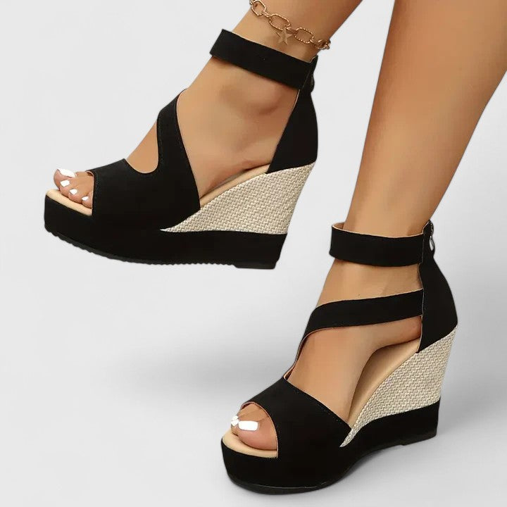 Selviana | Ortopediska Kil Sandaler