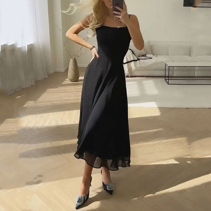 Hannah | Elegant Midiklänning Med Fyrkantig Ringning För Bröllopsgäst