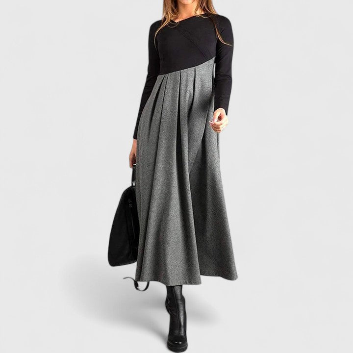 Janet | Elegant Maxiklänning med Långa Ärmar