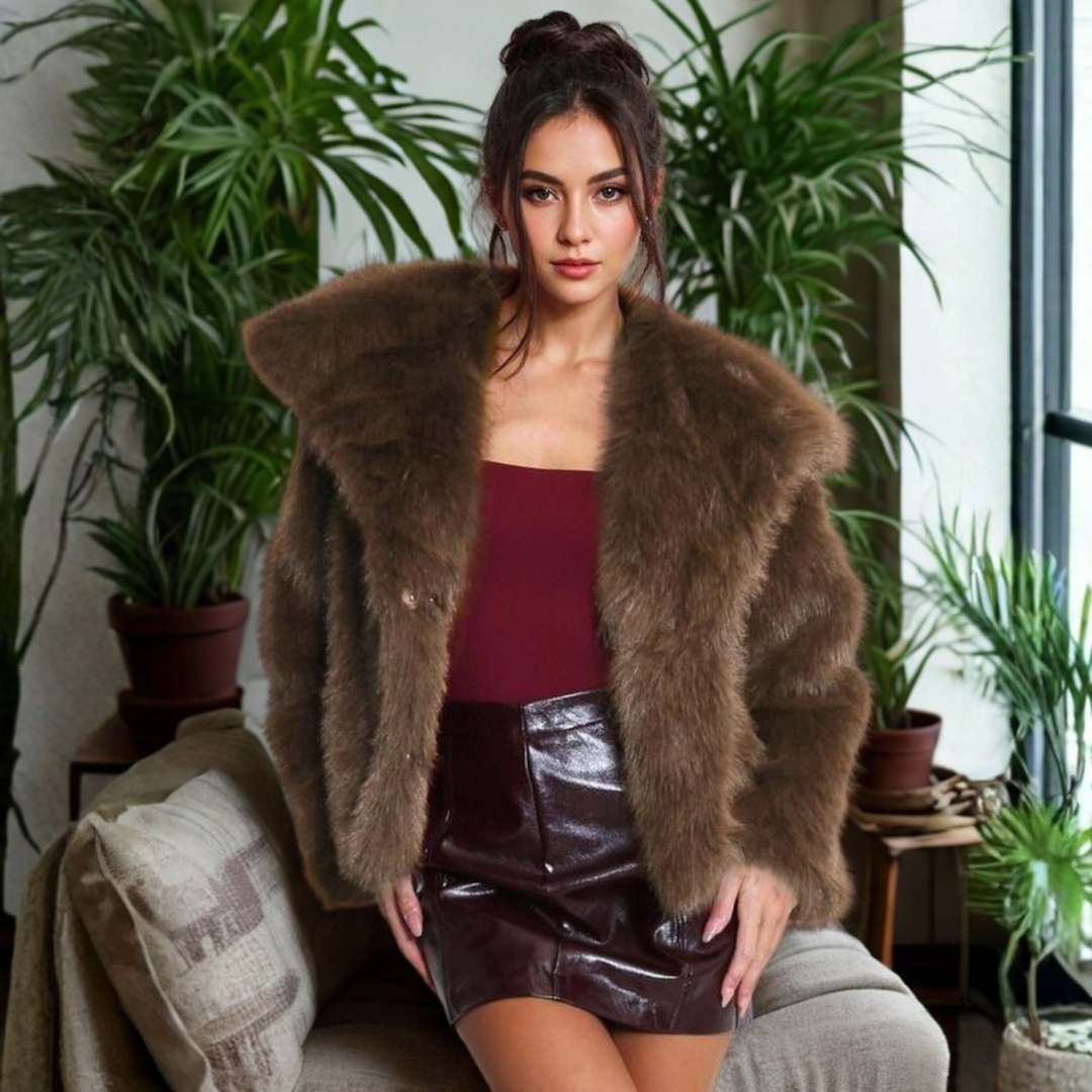 Corrine - Elegant långärmad krage Fuzzy Kappa