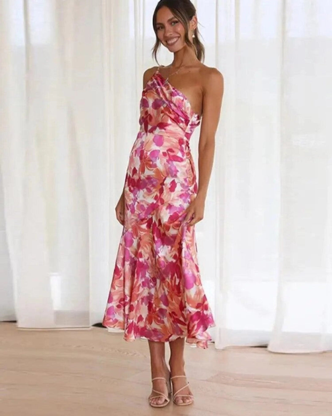 Hailey | Sommarmaxiklänning Med Asymmetrisk Skärning Och Blommönster För Dam