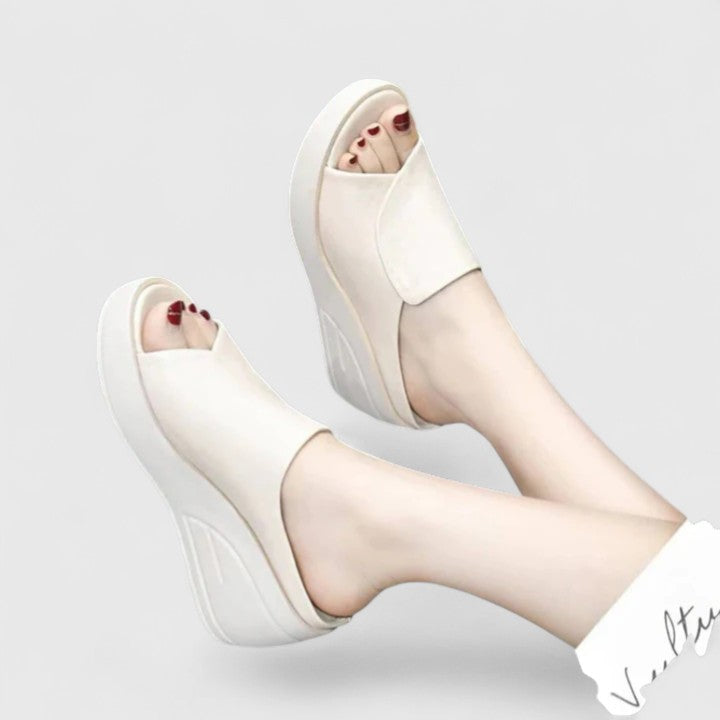 Celionette | Ortopediska Kilklackssandaler