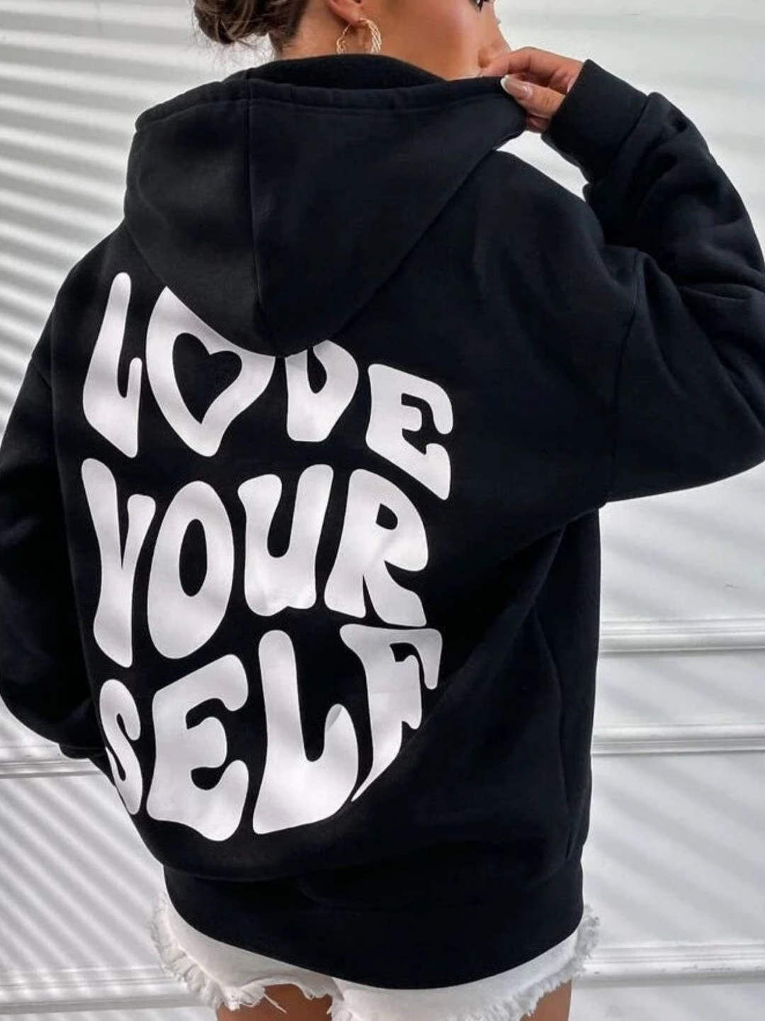 Eleanor | Damhoodie med dragsko och framfickor