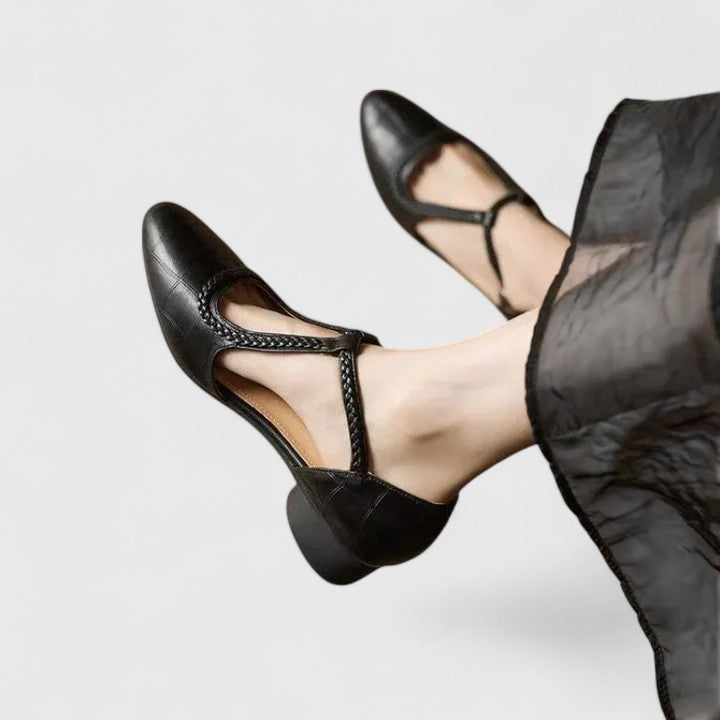 Delphine | Elegant platta sandaler