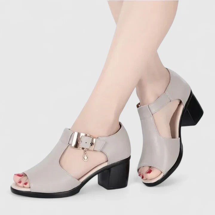 Lyzanne | Eleganta Sandaler