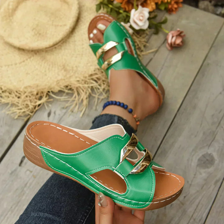 Lina | Ortopediska kilklack sandaler