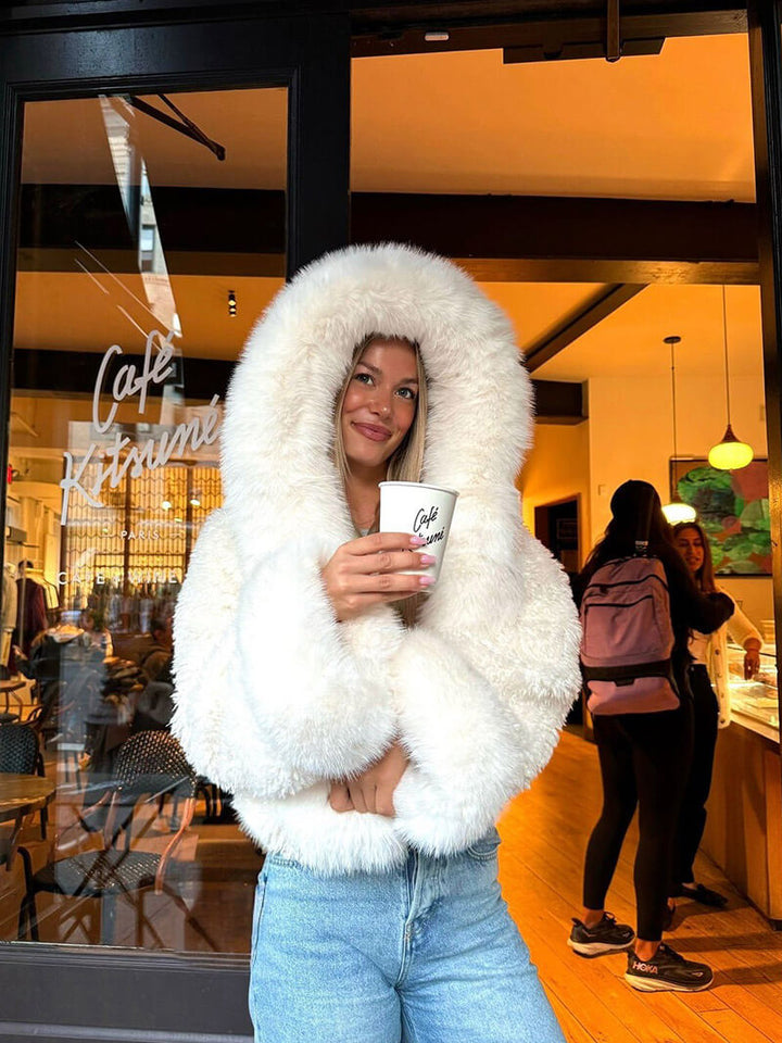 Fluffig Konstpäls Jacka med Oversize Luva