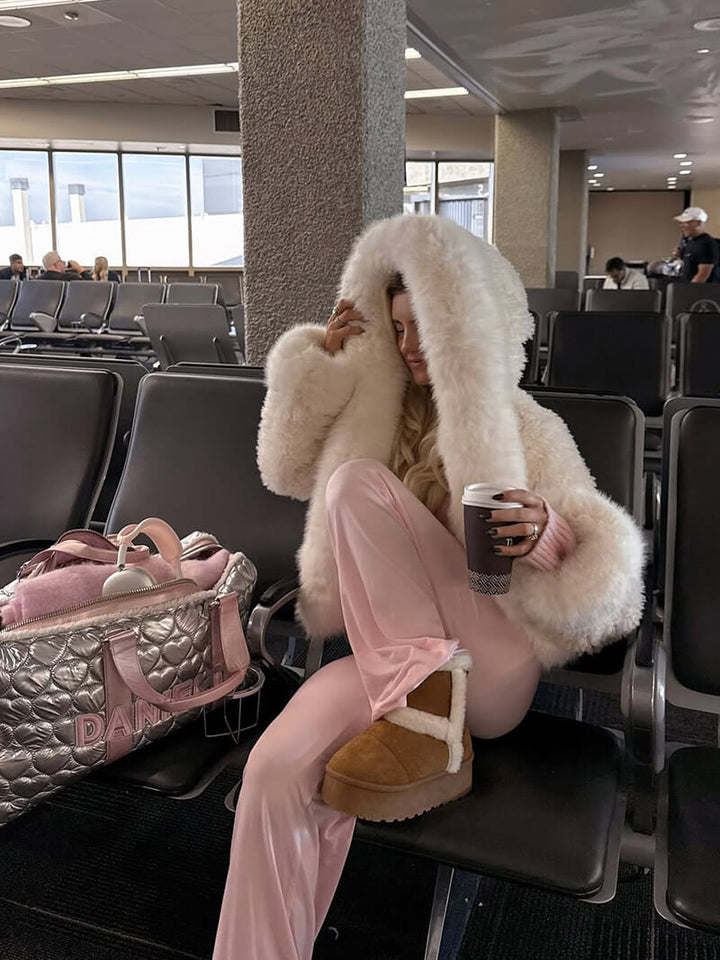 Fluffig Konstpäls Jacka med Oversize Luva