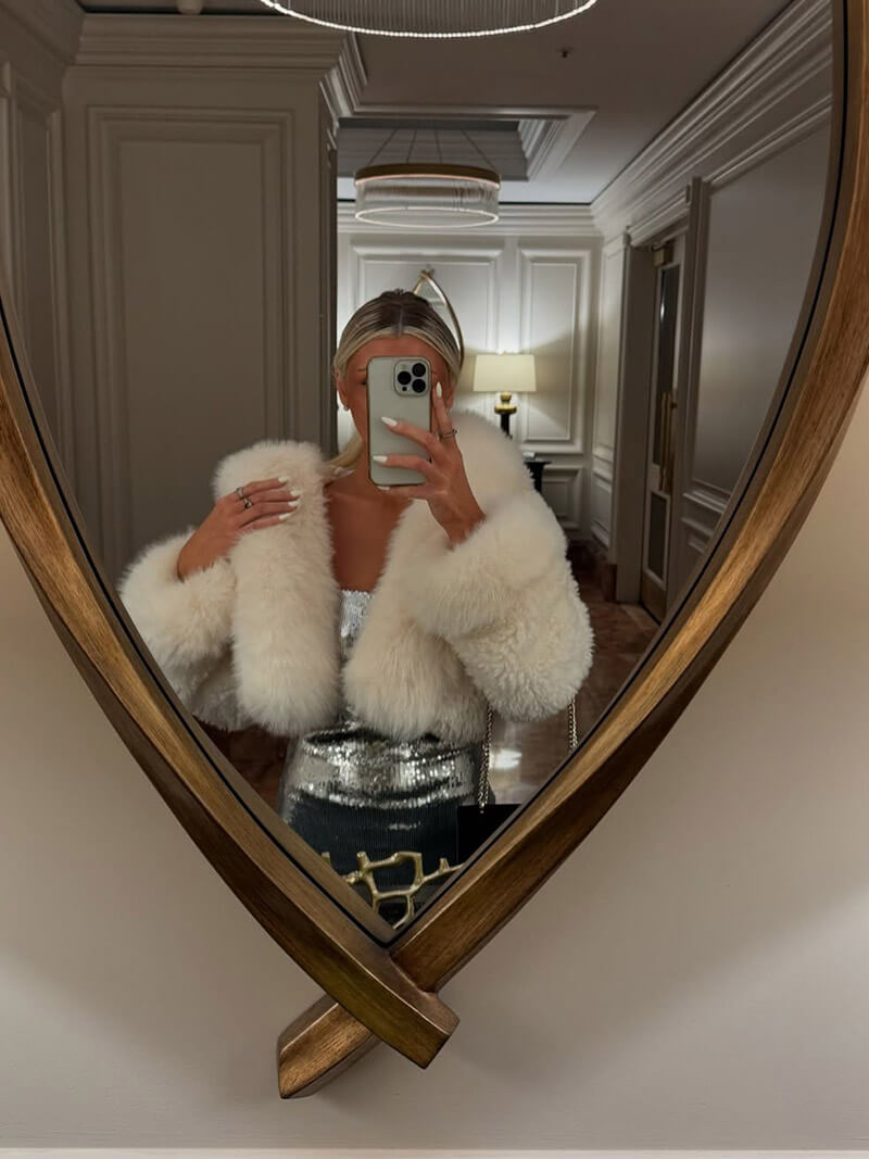 Fluffig Konstpäls Jacka med Oversize Luva