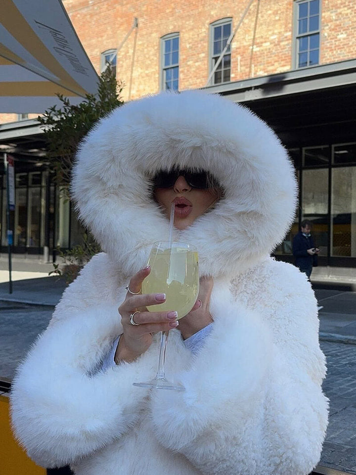 Fluffig Konstpäls Jacka med Oversize Luva