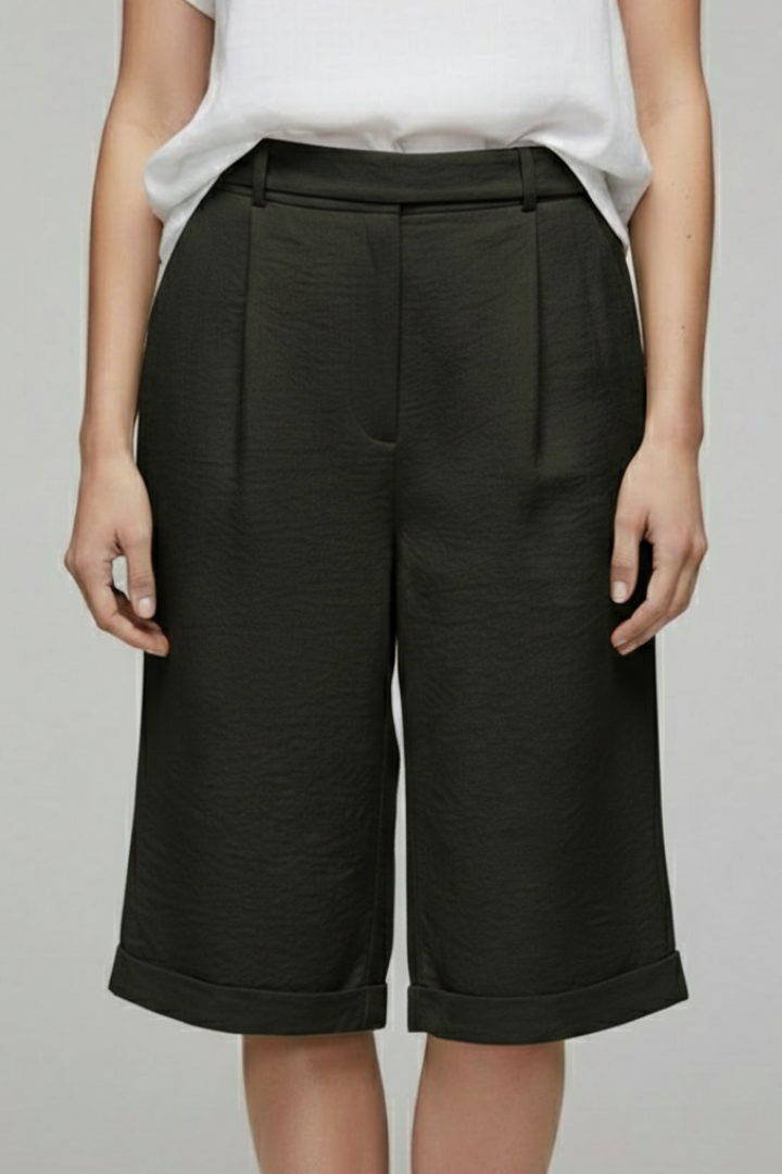 Hannah | Damens Högmidjade Skräddarsydda Casual Shorts med Uppvik