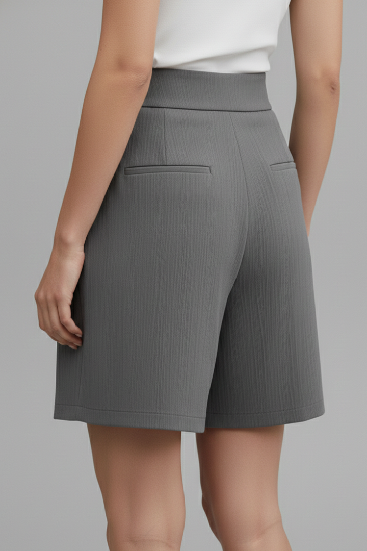 Gabriella | Damens Högmidjade Vida Shorts