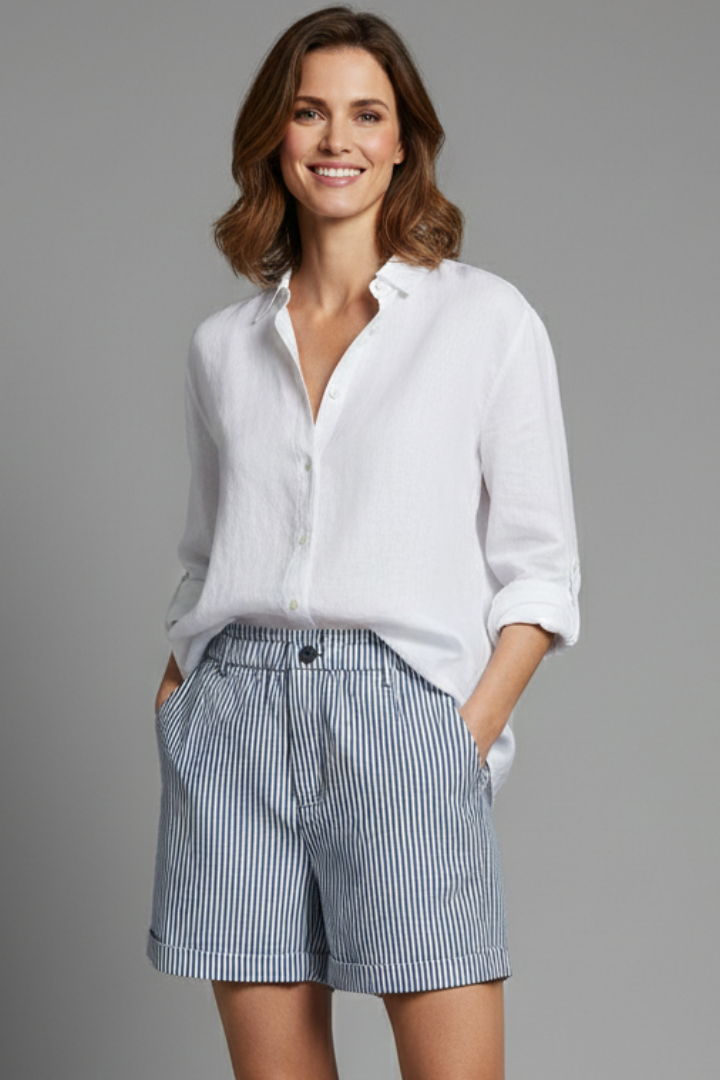 Charlotte | Kvinnoformade randiga högmidjade shorts