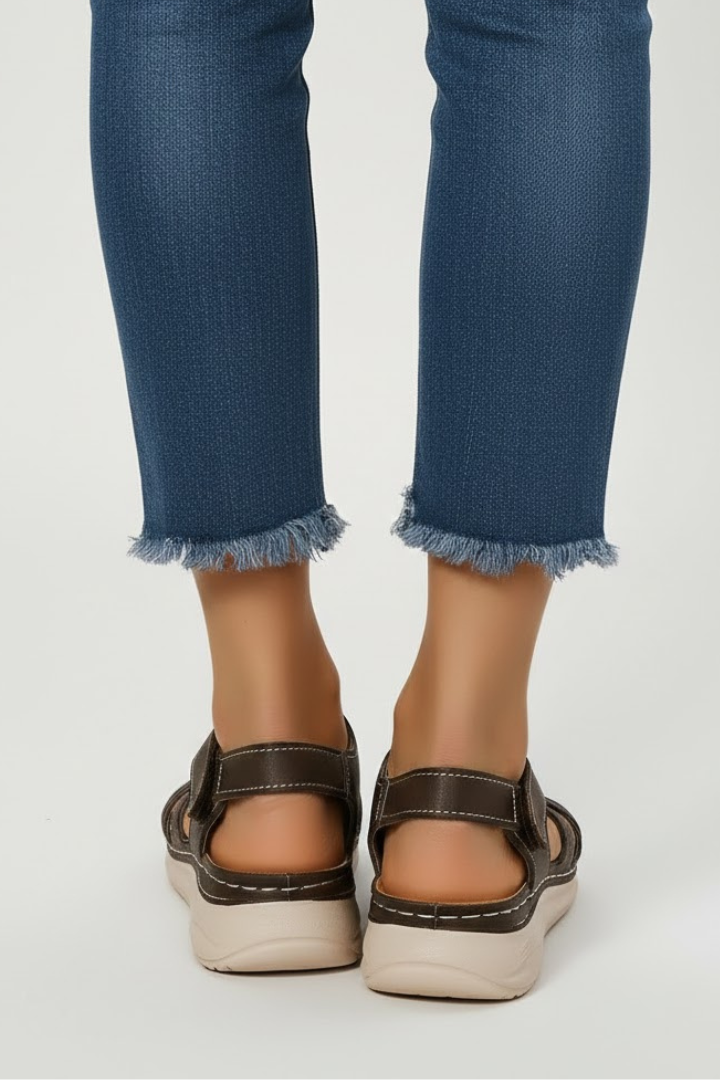 Hannah | Retro Sandaler Med Remmar Och Spänne För Dam