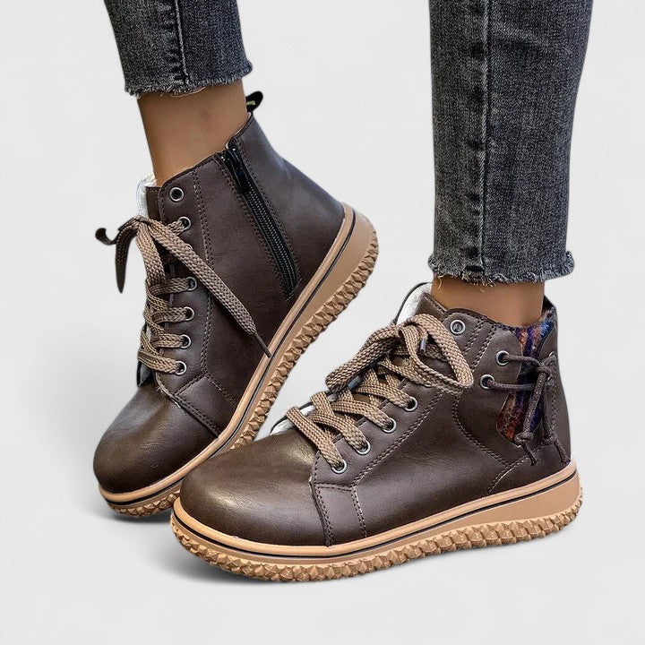 Nyrah | Ortopediska Boots