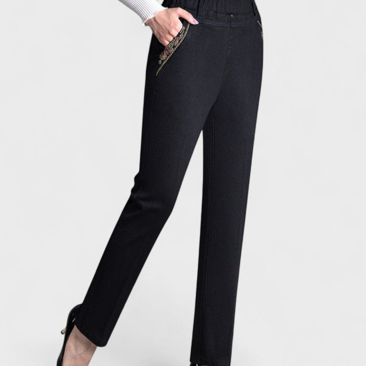 Emma | Bekväma Stretchjeans Med Sidofickor Och Resår I Midjan För Dam