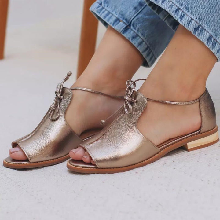 Scarlett | Kvinno Sandaler i Läder med Justerbar Bowslinga Öppen Tå